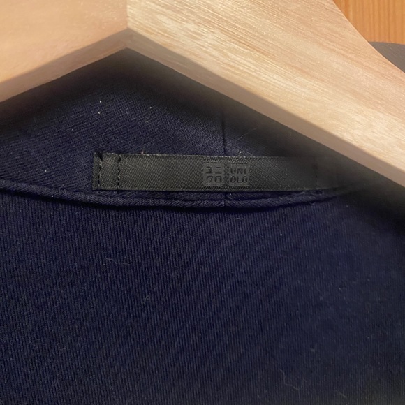 Uniqlo Blazer style cardigan, deep navy, offers stretch - Picture 2 of 4